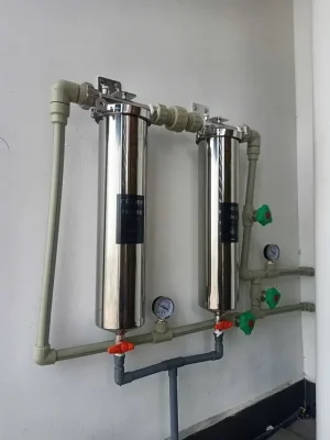 Hệ lọc tổng inox lắp tại logia chung cư với đồng hồ áp và cụm van