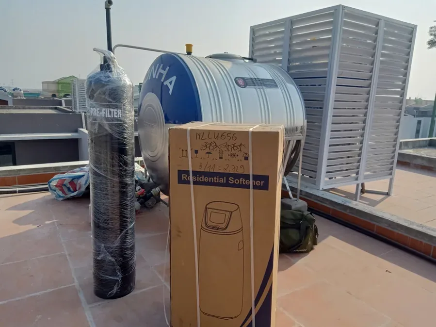 Hệ lọc tổng lắp thực tế cho nhà phố cần tính lưu lượng và áp lực nước