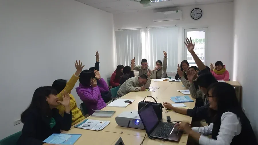Chuyên gia nước Enterbuy tư vấn lọc tổng dựa trên dữ liệu nước và nhu cầu gia đình