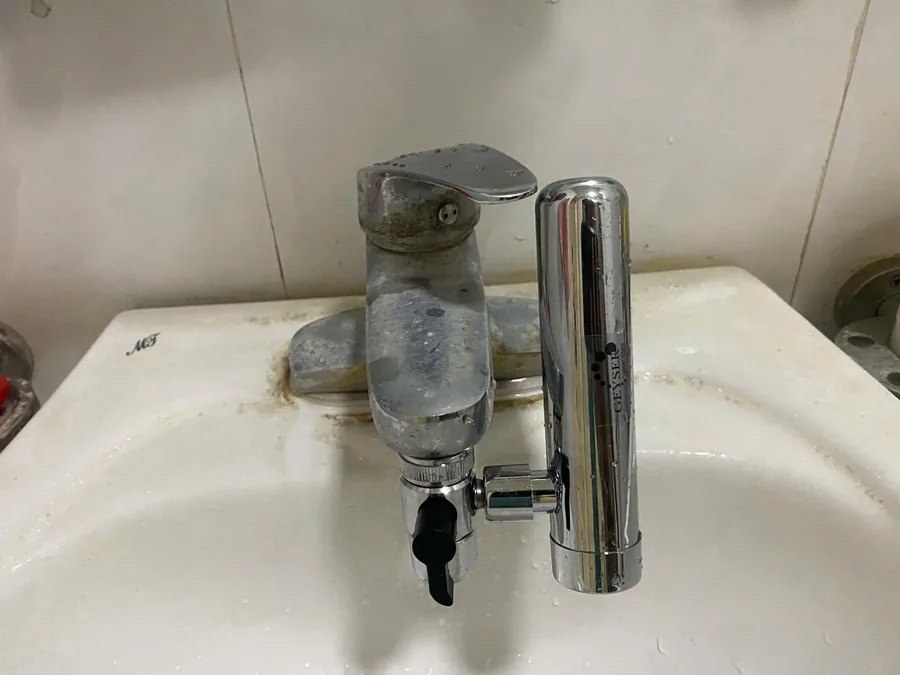 Chi tiết thiết bị và vật tư cần được đối chiếu với model, nguồn nước nhà bạn và lịch bảo trì.