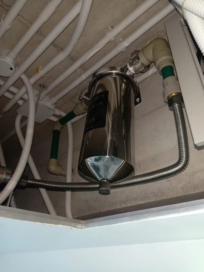 Chi tiết thiết bị và vật tư cần được đối chiếu với model, nguồn nước nhà bạn và lịch bảo trì.