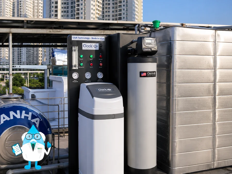 Cụm cột lọc tổng đầu nguồn đặt tại khu kỹ thuật nhà phố; vị trí lắp và đường ống ảnh hưởng tới vật tư phụ và công thi công.